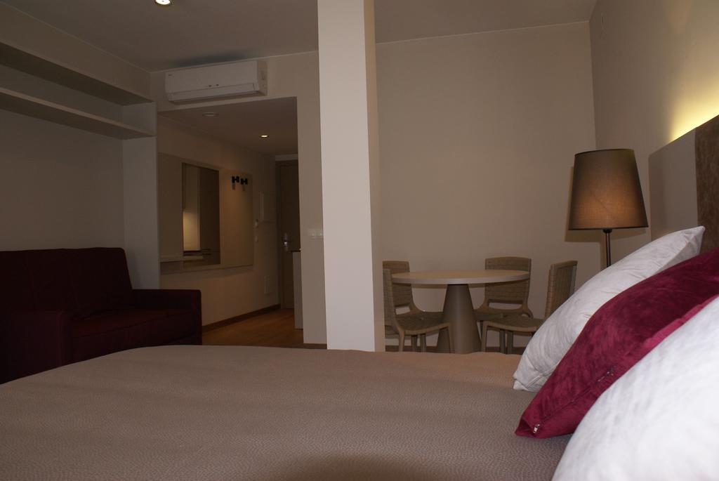 Aparthotel K Figueres  Cameră foto